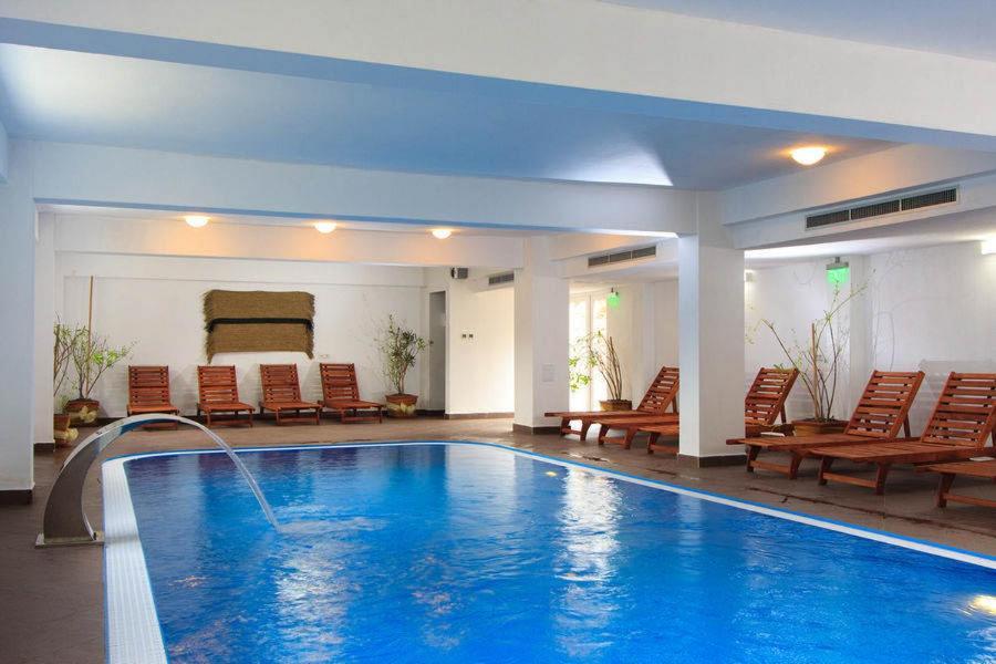 Hotel Domnitei Călimăneşti Esterno foto