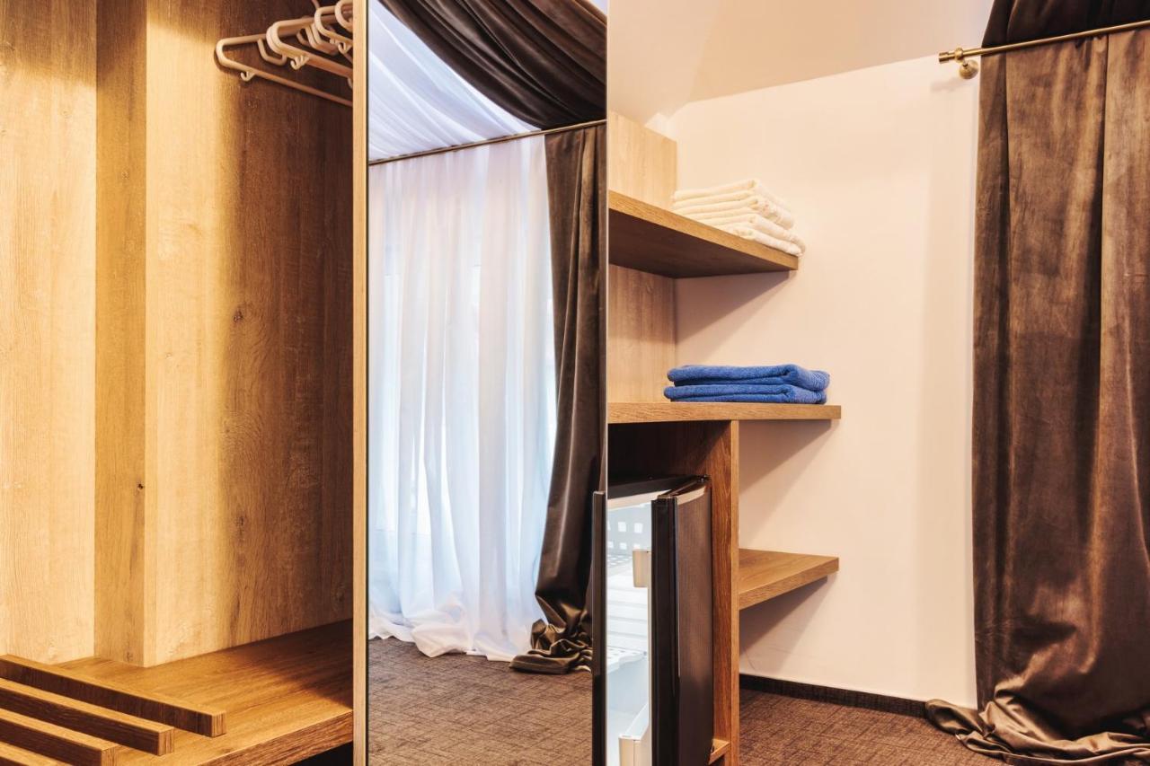 Hotel Domnitei Călimăneşti Esterno foto