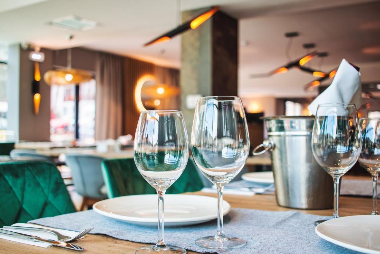 Hotel Domnitei Călimăneşti Esterno foto