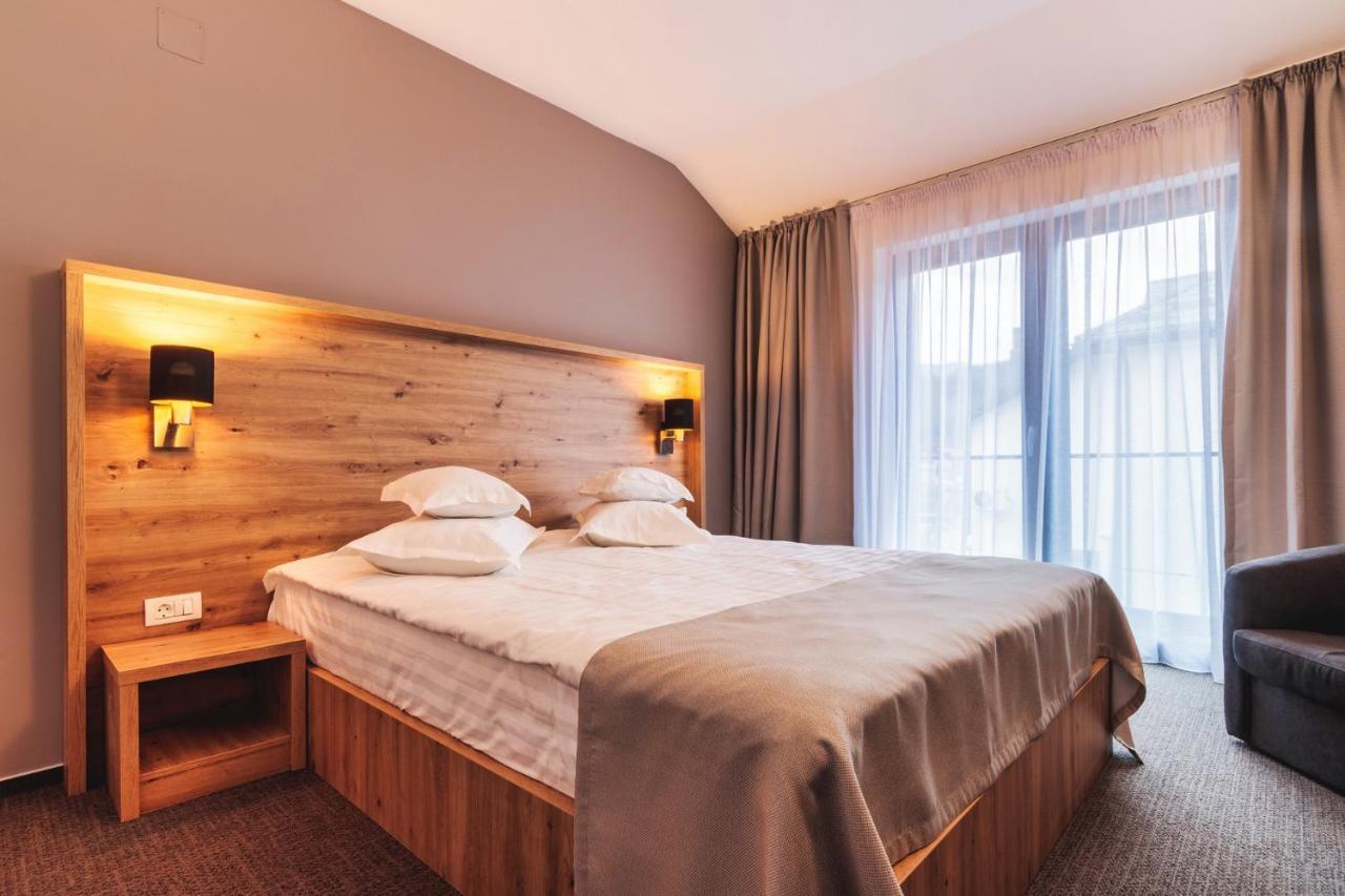Hotel Domnitei Călimăneşti Esterno foto
