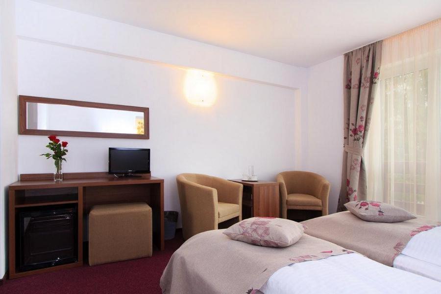 Hotel Domnitei Călimăneşti Esterno foto