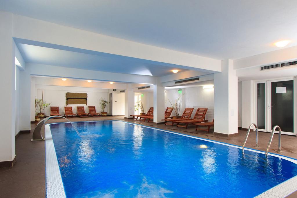 Hotel Domnitei Călimăneşti Esterno foto